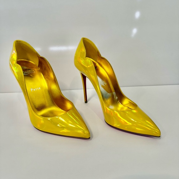 AUTHENTIC Christian Louboutin hot chick 100                 Includes box - Picture 2 of 5